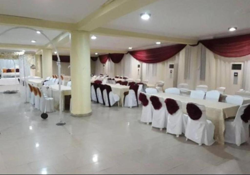Presken Hotels Alade Avenue Ikeja Luaran gambar