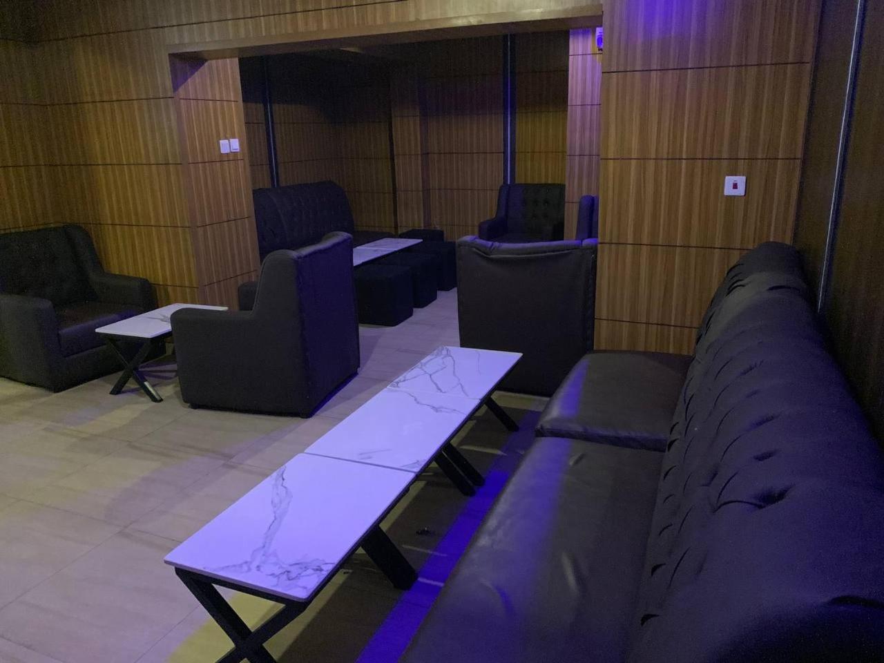 Presken Hotels Alade Avenue Ikeja Luaran gambar