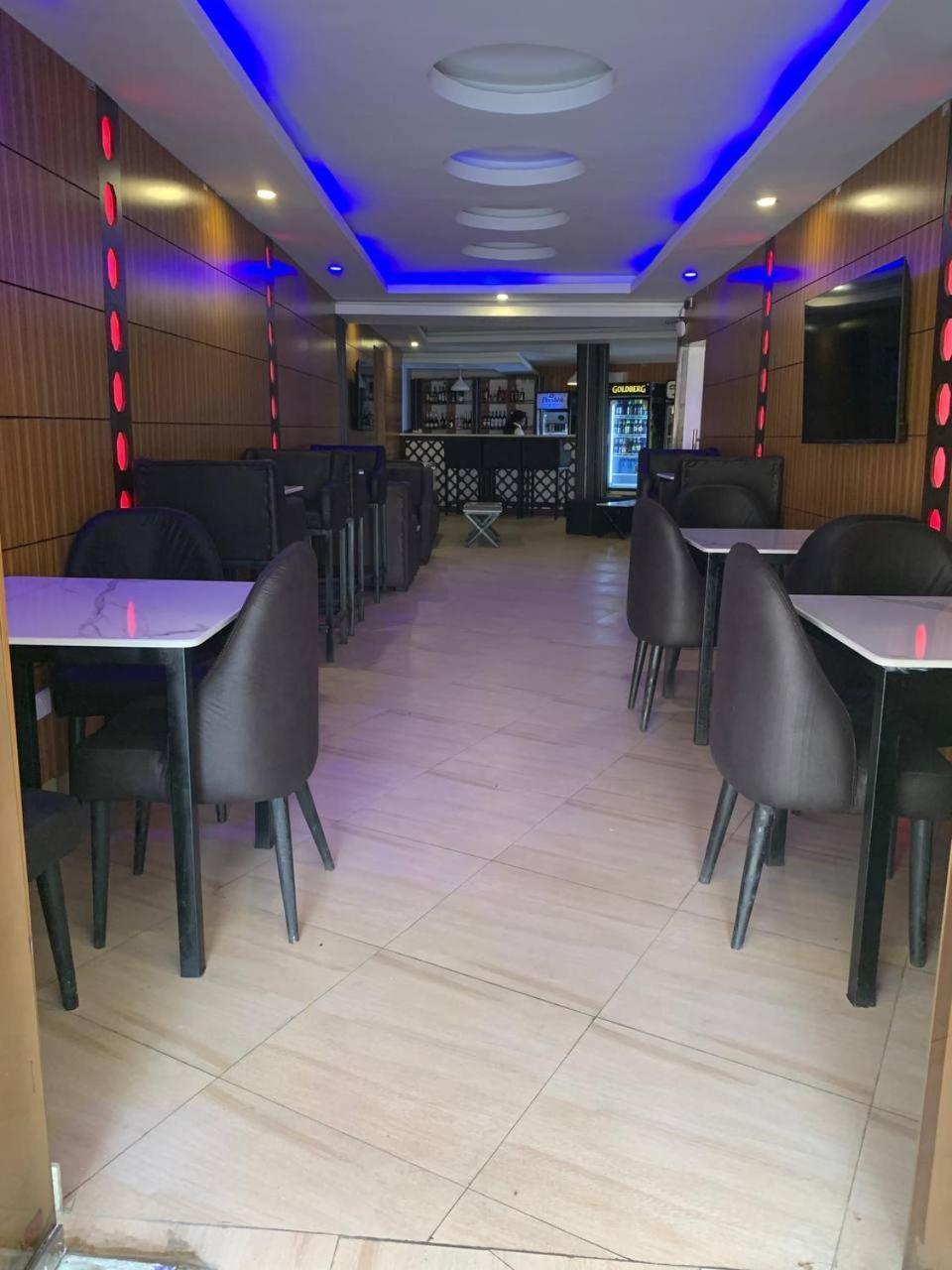 Presken Hotels Alade Avenue Ikeja Luaran gambar