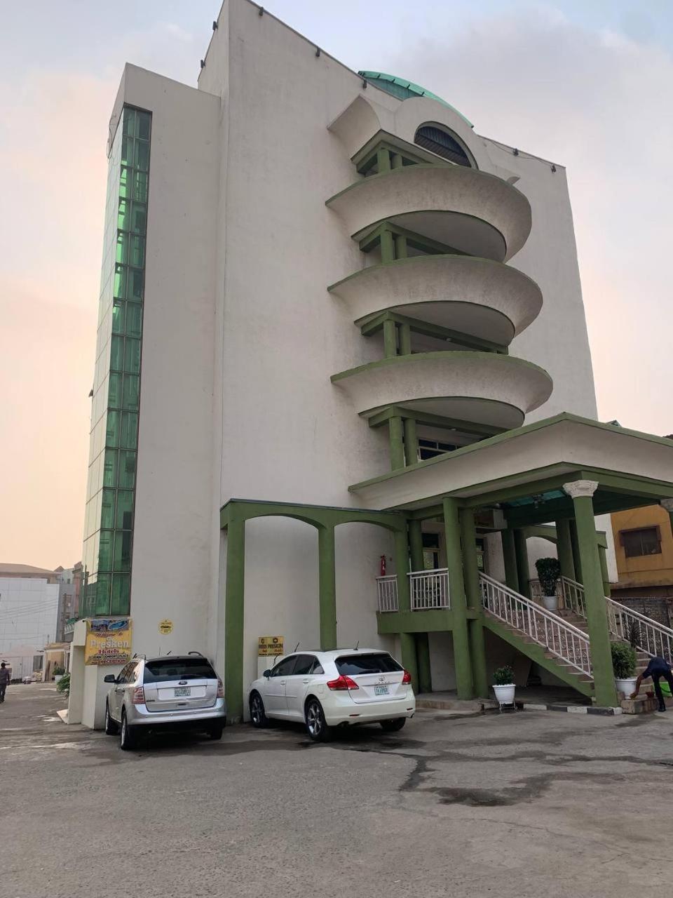 Presken Hotels Alade Avenue Ikeja Luaran gambar