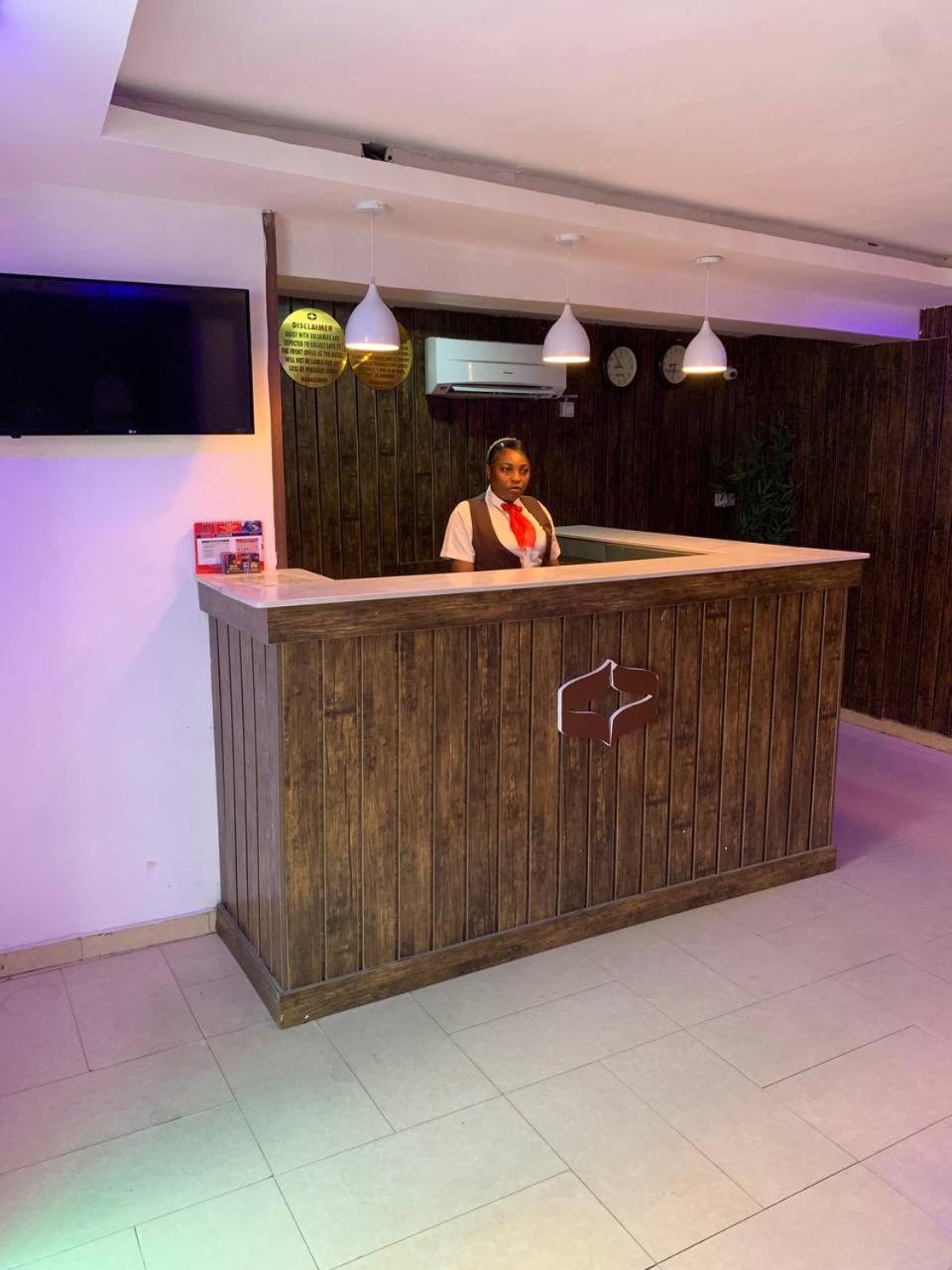 Presken Hotels Alade Avenue Ikeja Luaran gambar