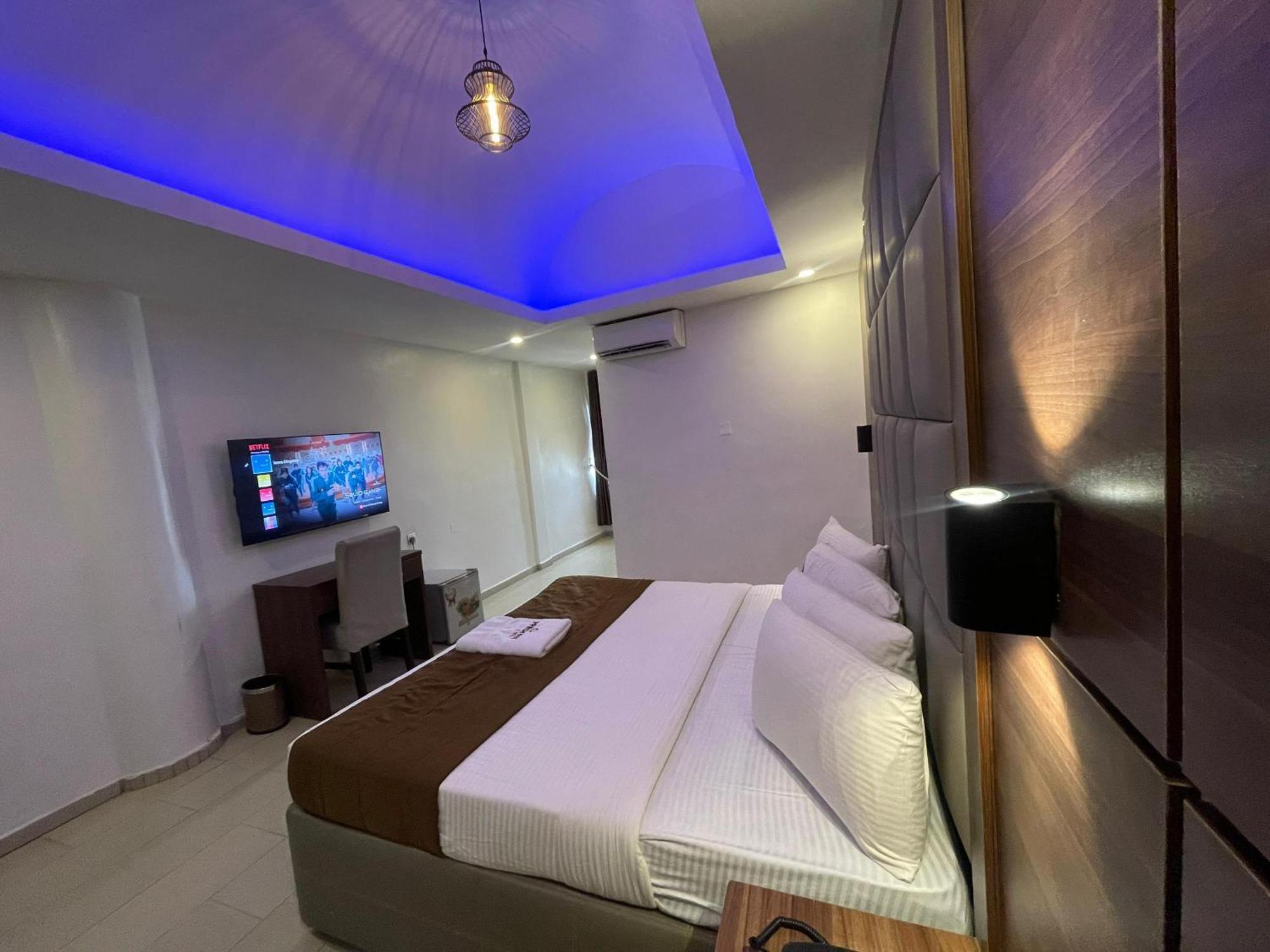 Presken Hotels Alade Avenue Ikeja Luaran gambar
